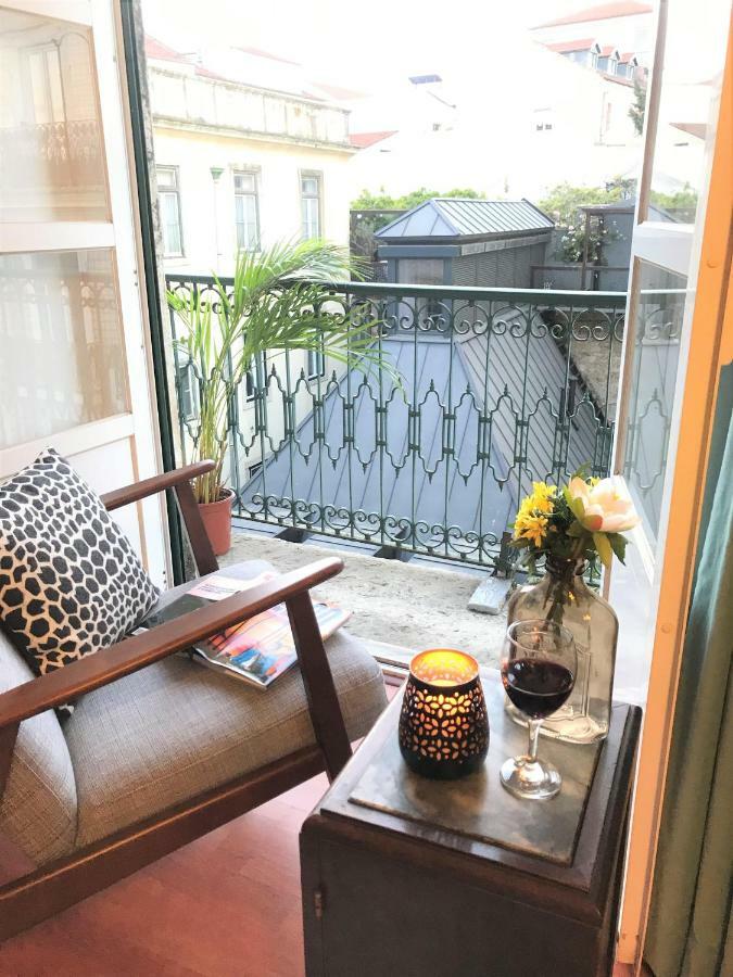 Charming Chiado 2Bedr W/Balcony And View Apartment Lisbon Exterior photo